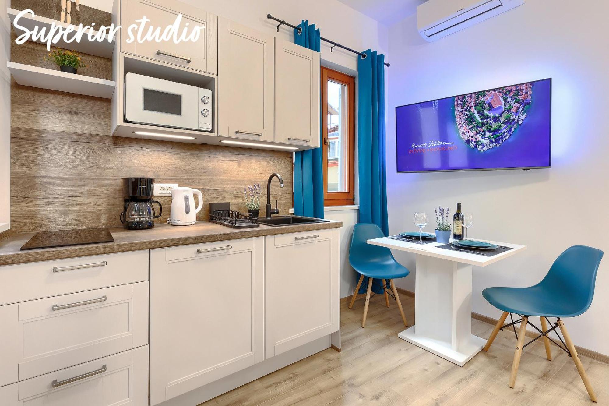 Studios Notte Sul Porto Rovinj Ngoại thất bức ảnh